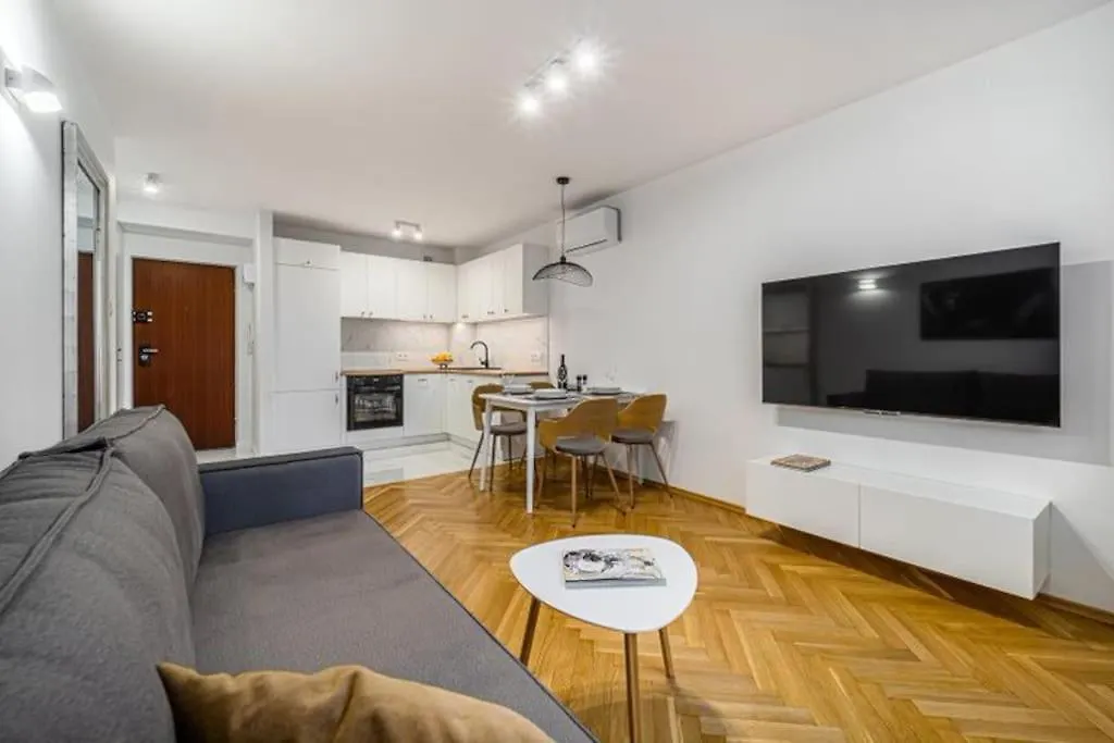 The View Apartment Warschau