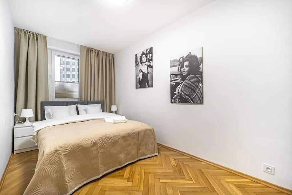 The View Apartment Warschau